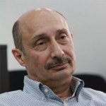 Иран не будет ни с кем воевать, чтобы не давать повода США – Зардушт Ализаде Иран не будет ни с кем воевать, чтобы не давать повода США – Зардушт Ализаде