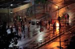  Бунтари пытались сжечь министерство туризма Венесуэлы 
